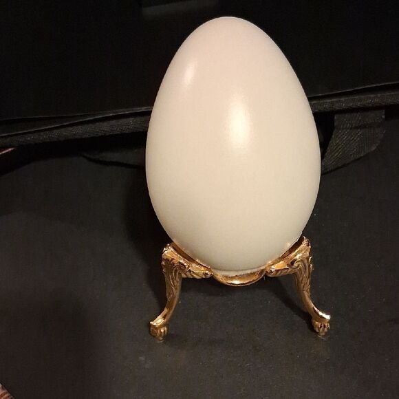 American Vintage Accents, Eggzactly Porcelain Egg Hummingbirds, Raspberries - Picture 3 of 3